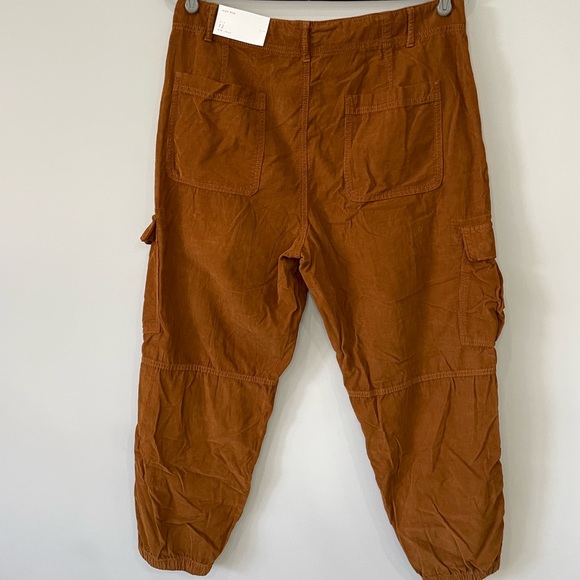 American Eagle Outfitters High Rise Corduroy Cargo jogger pants - Picture 7 of 10